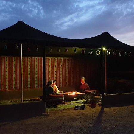 Hotel Real Bedouin Experience Tours & Camp Wadi Rum Zewnętrze zdjęcie