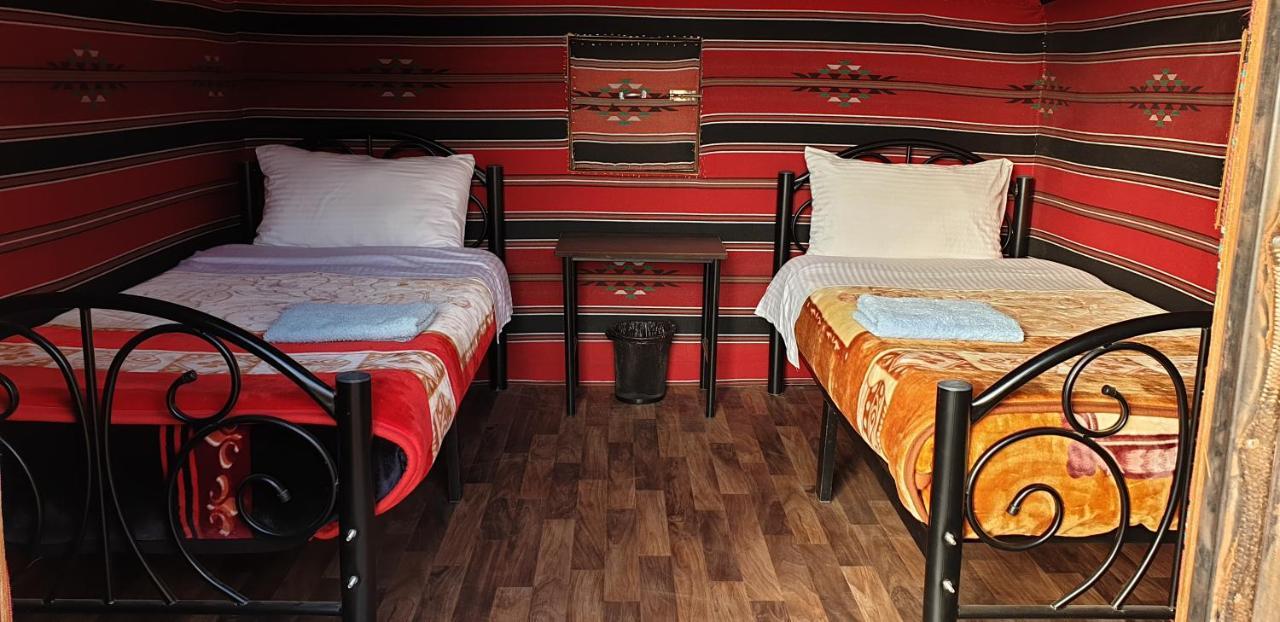 Hotel Real Bedouin Experience Tours & Camp Wadi Rum Zewnętrze zdjęcie