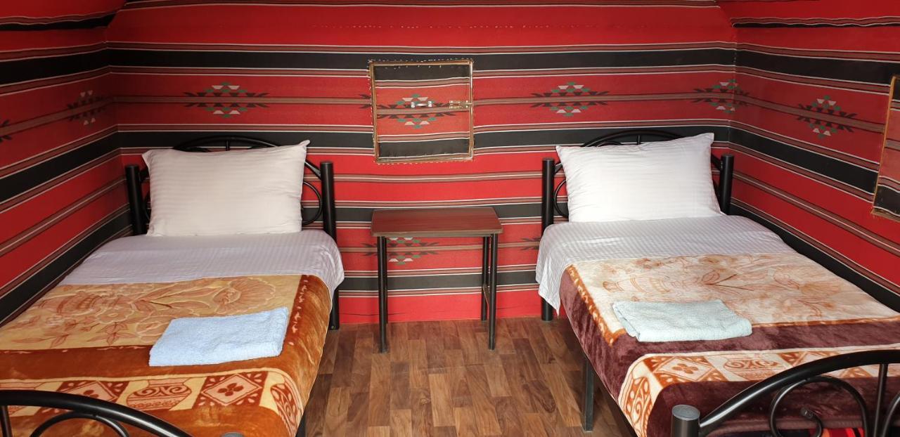 Hotel Real Bedouin Experience Tours & Camp Wadi Rum Zewnętrze zdjęcie
