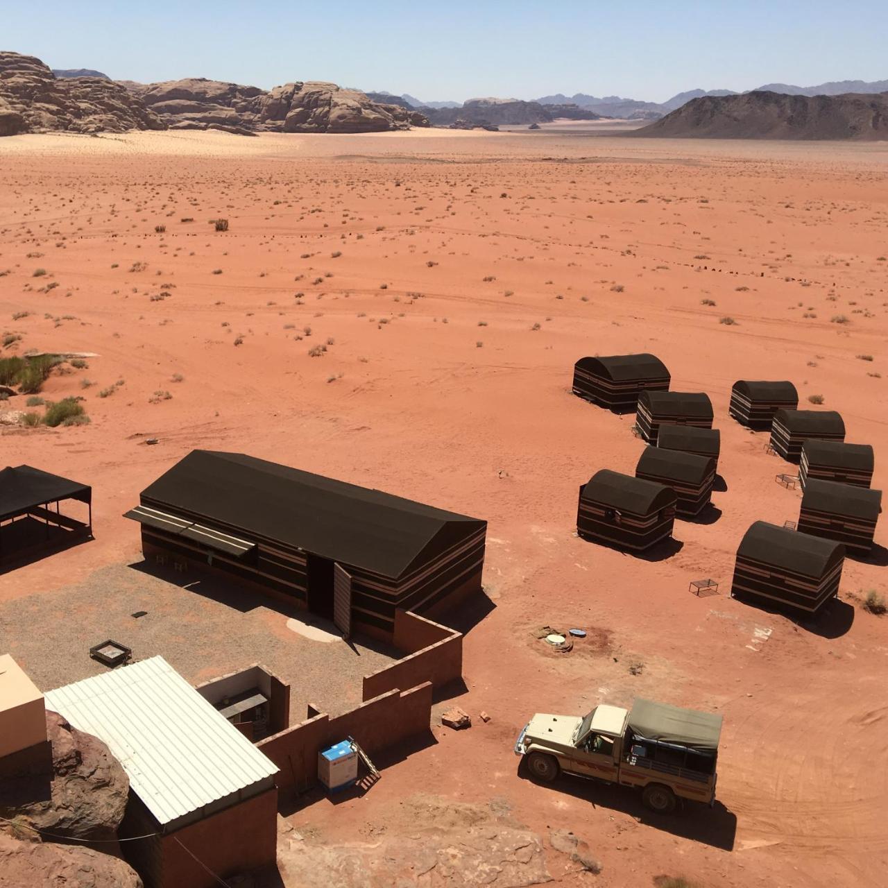 Hotel Real Bedouin Experience Tours & Camp Wadi Rum Zewnętrze zdjęcie