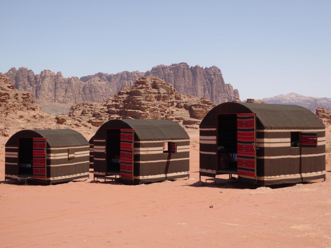 Hotel Real Bedouin Experience Tours & Camp Wadi Rum Zewnętrze zdjęcie