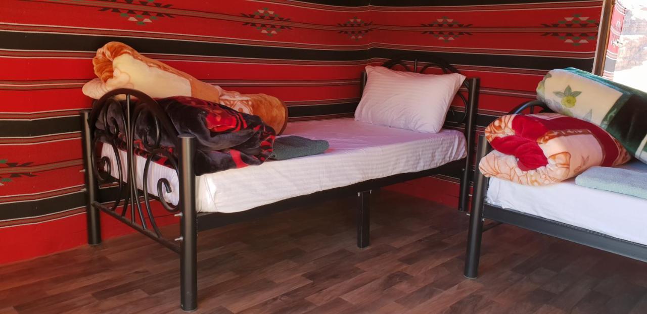 Hotel Real Bedouin Experience Tours & Camp Wadi Rum Zewnętrze zdjęcie