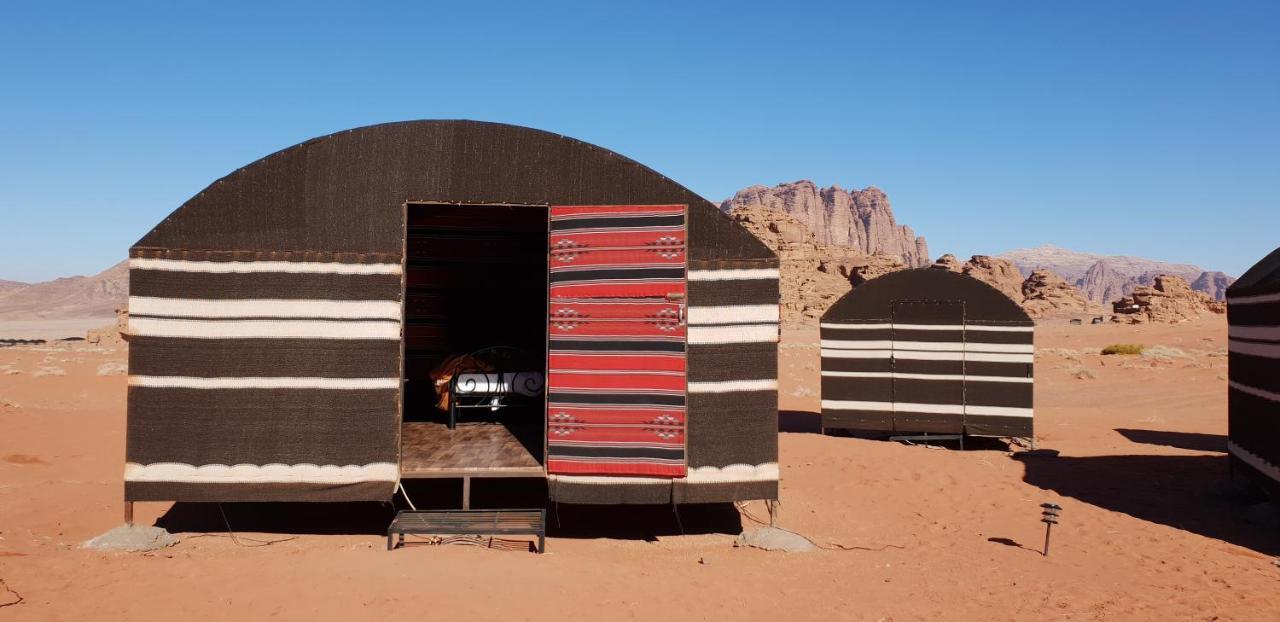 Hotel Real Bedouin Experience Tours & Camp Wadi Rum Zewnętrze zdjęcie