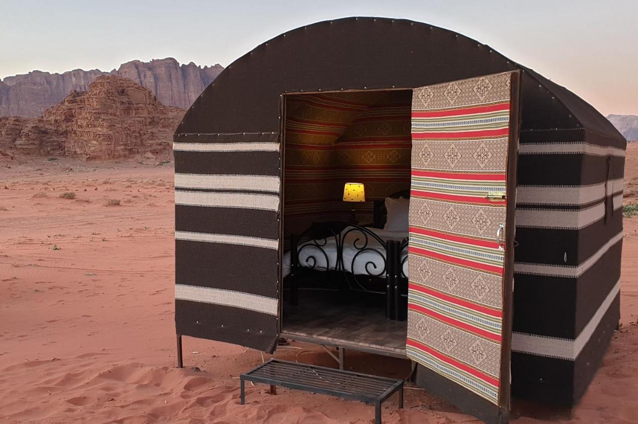 Hotel Real Bedouin Experience Tours & Camp Wadi Rum Zewnętrze zdjęcie