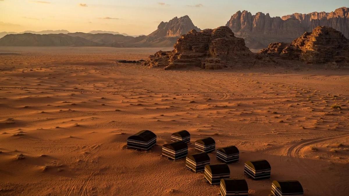 Hotel Real Bedouin Experience Tours & Camp Wadi Rum Zewnętrze zdjęcie